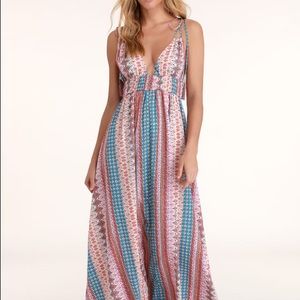 *SOLD* Lulu’s Maxi dress